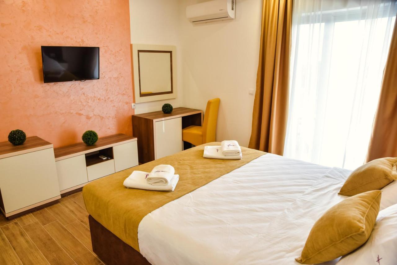 Heaven Lux Ulcinj Hotel Екстериор снимка