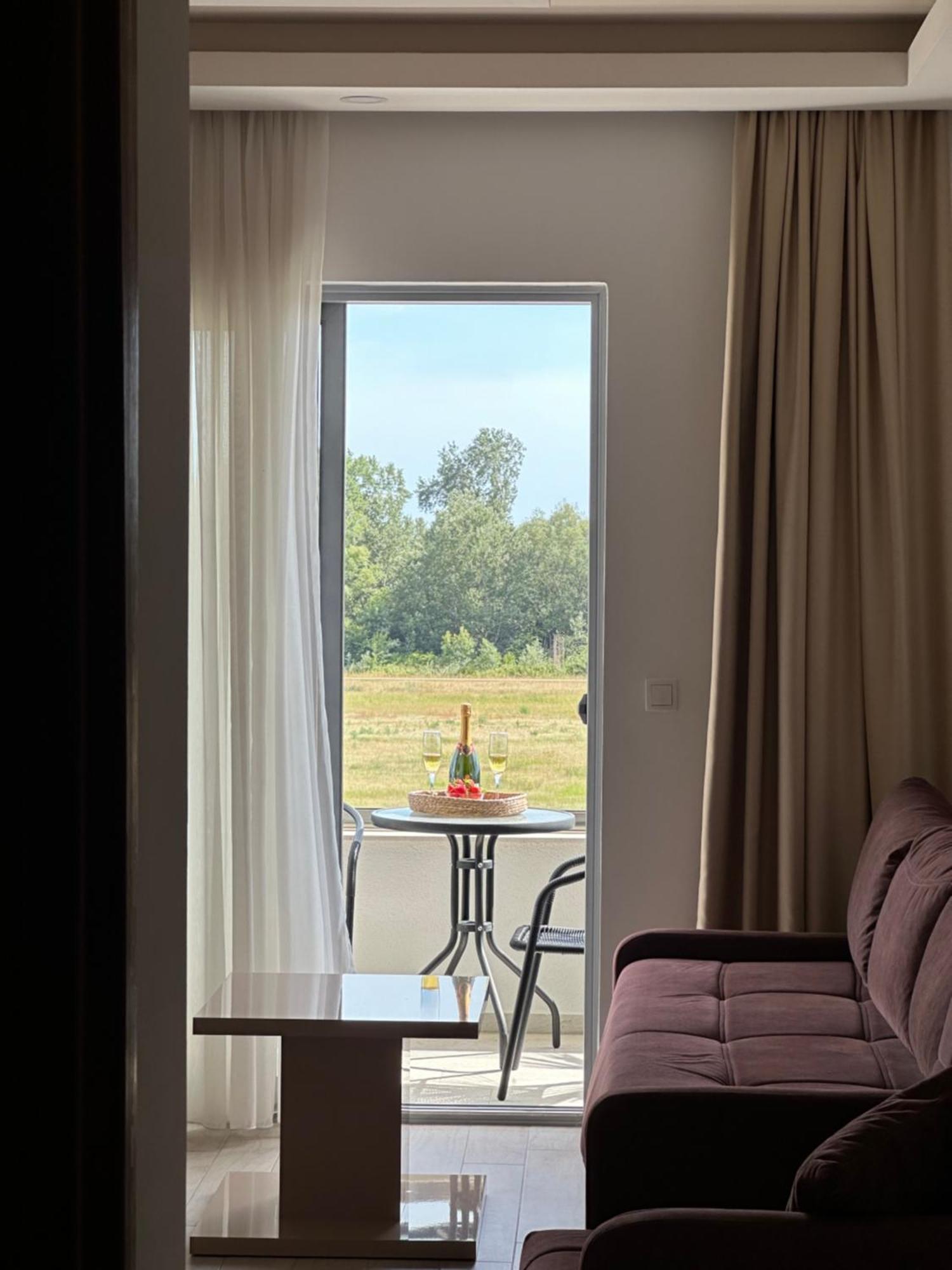 Heaven Lux Ulcinj Hotel Екстериор снимка